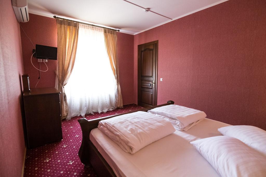 Shelter Hotel & Restaurant Kolodezhno ภายนอก รูปภาพ