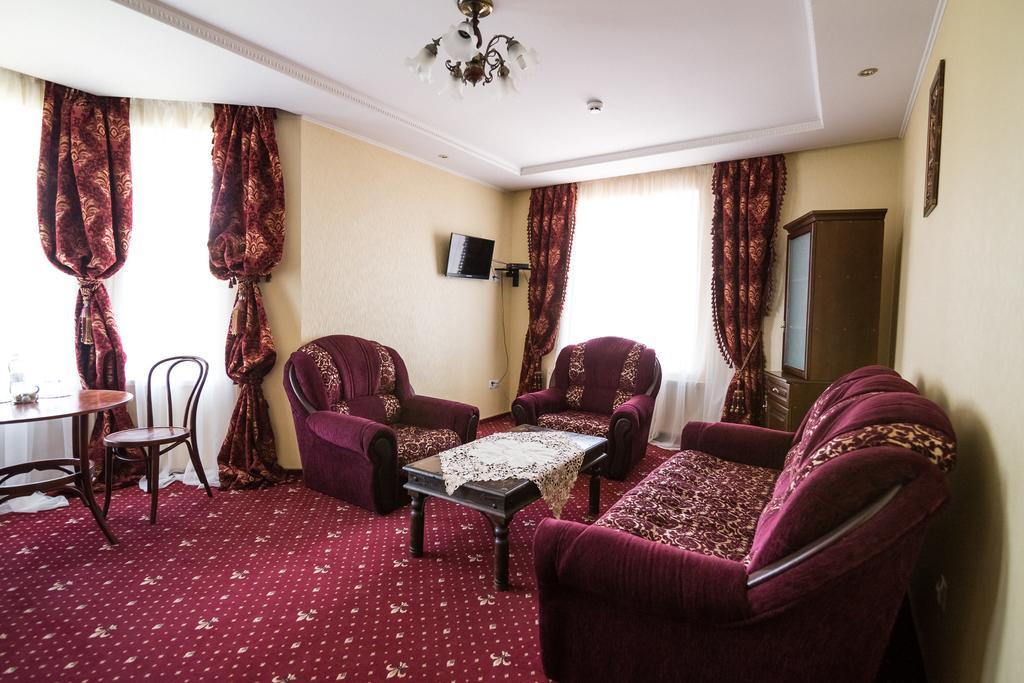 Shelter Hotel & Restaurant Kolodezhno ภายนอก รูปภาพ